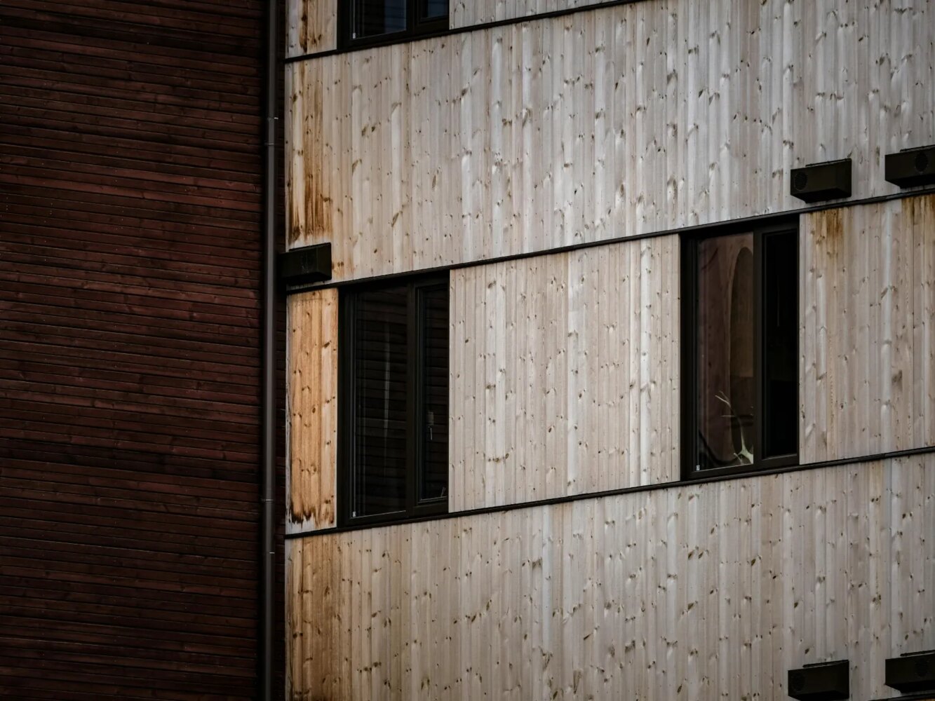 Cladding cleaning